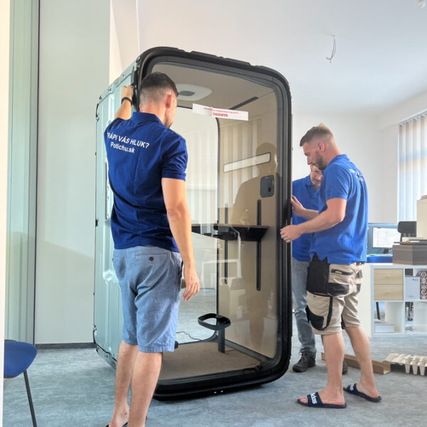 Zvukotesné dvere akustickej kabíny