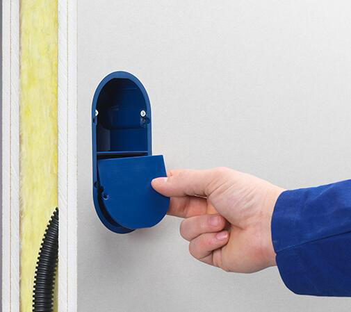 Predelenie v akustických elektro krabičkách