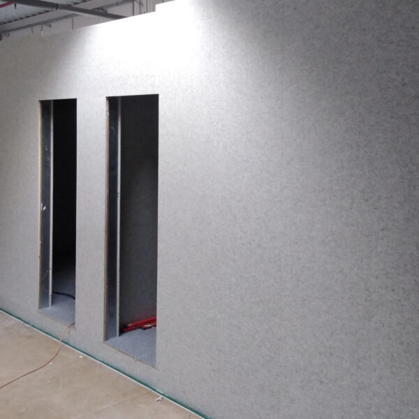 Šedá Pro Reverba na stenách exteriéru