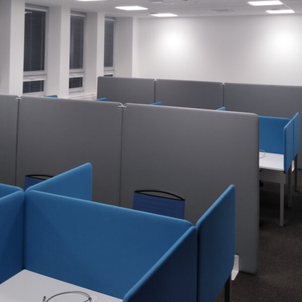 Oddeľovacie steny do kancelárie